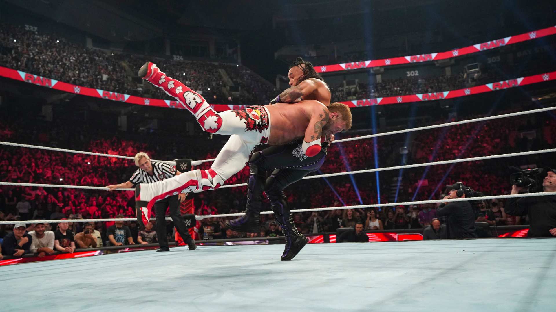 WWE Raw puntata del 22082022 Toronto riabbraccia Edge