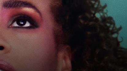 Whitney Houston  Stella senza cielo_S01_IT_posterImage_2560x3840_No_Logo (1)
